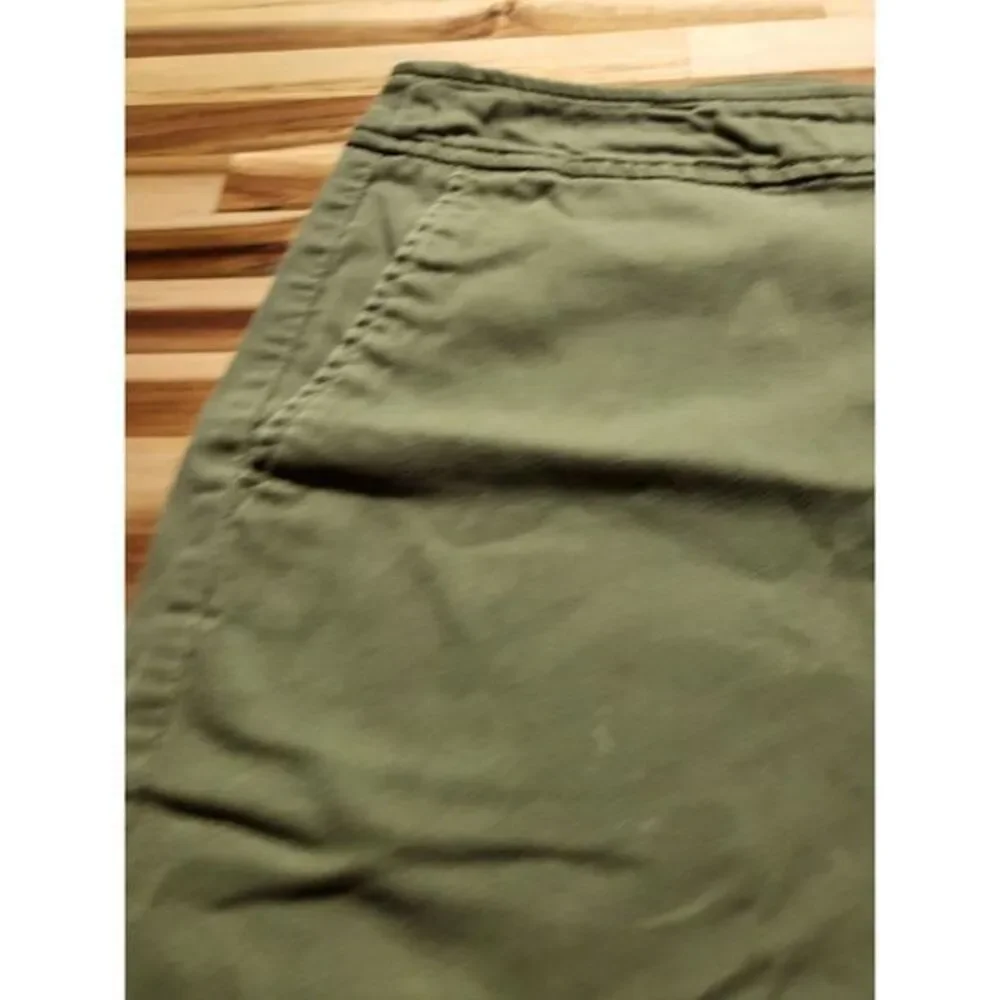 Women's RECREATION Green Flexi-Fit Shorts Size 12 Hiking Walking Great Condition